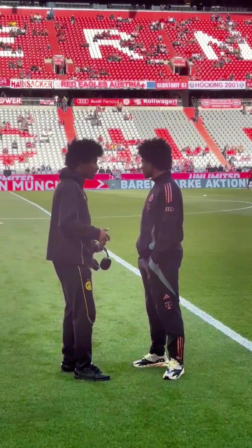 一模一樣的蓬蓬頭！一時(shí)分不清阿德耶米和格納布里了！